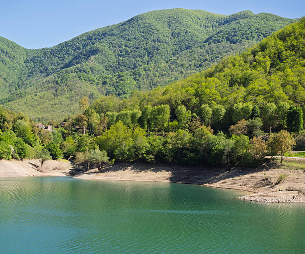 Isola Santa in autunno, tra i colori del foliage